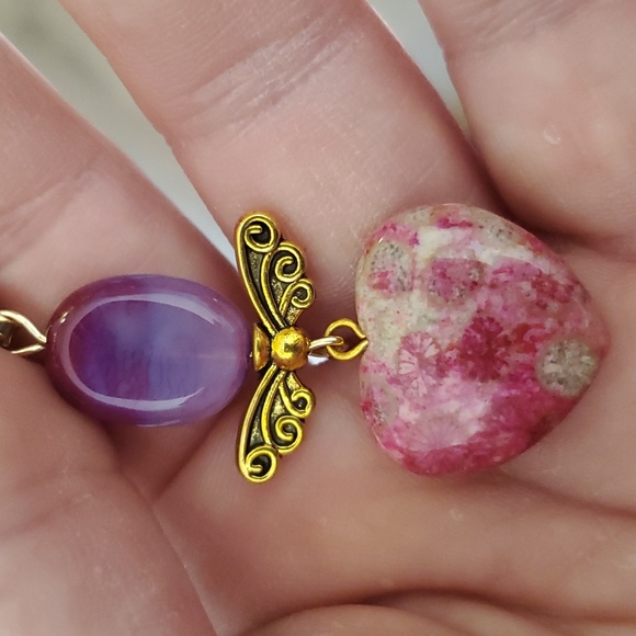 New Gold Wing Peach Nipomo Coral Fossil Heart Pendant. - Picture 1 of 13